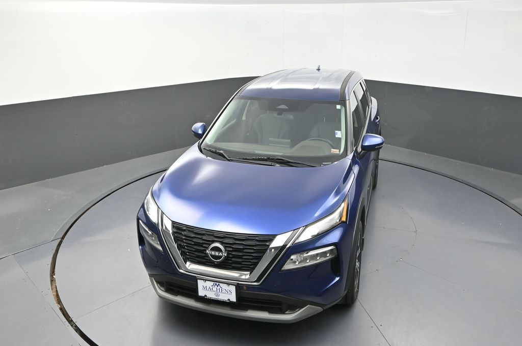 2022 Nissan Rogue SV photo 11