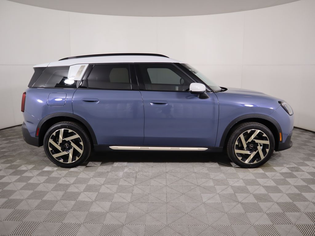 2026 Mini Countryman ALL4 Signature photo 4