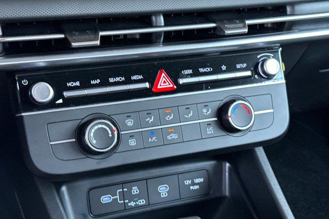 2025 Hyundai Santa Cruz SE photo 18