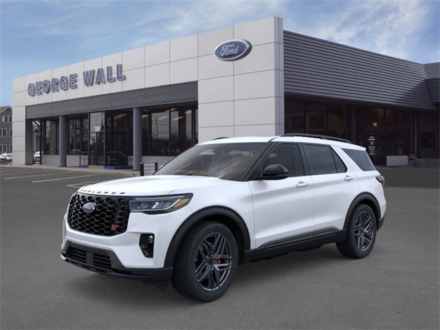 2025 Ford Explorer ST's photo