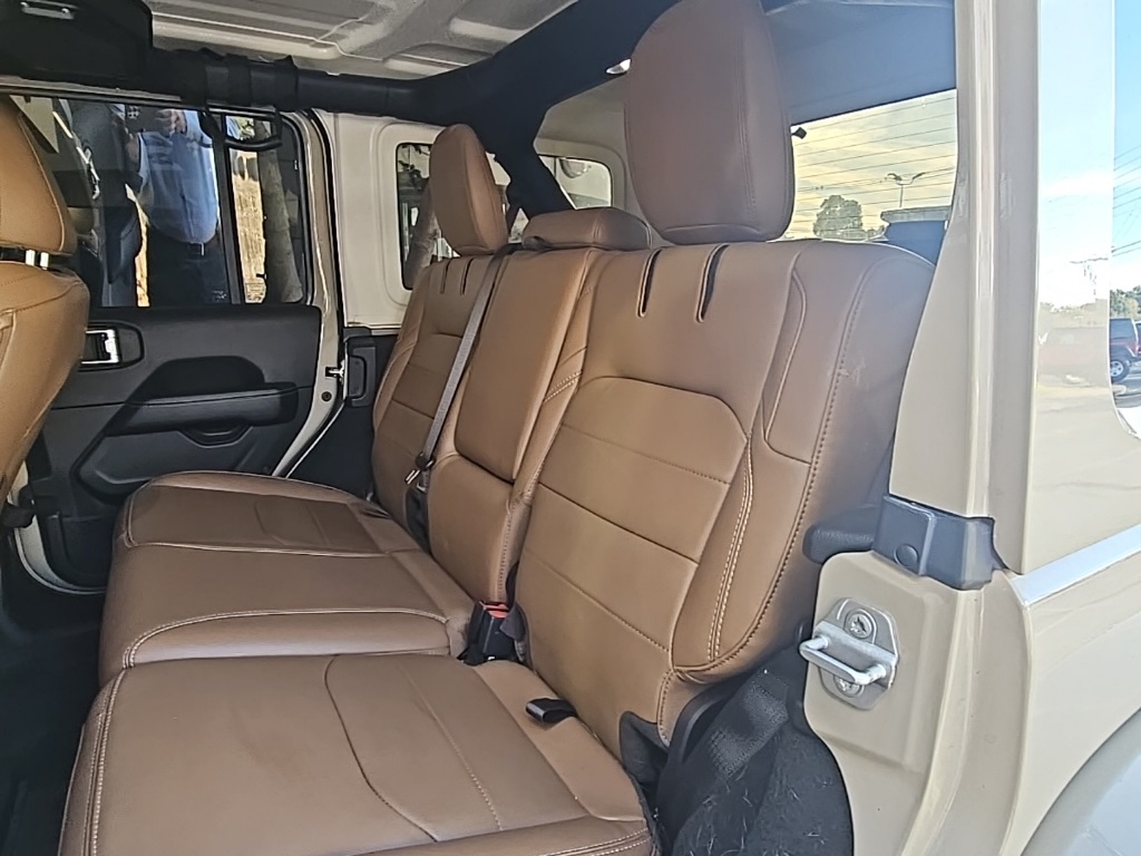 2022 Jeep Wrangler Unlimited Sahara 4xe photo 2