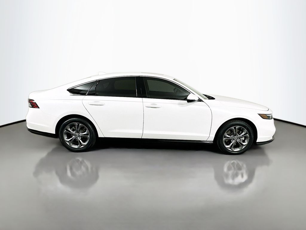 2023 Honda Accord Hybrid EX-L photo 3