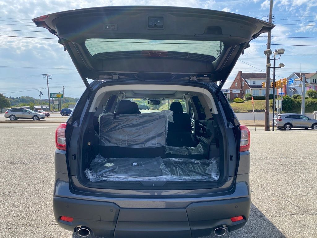 2025 Subaru Ascent Onyx Edition photo 4