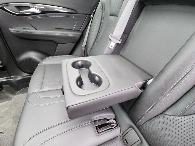 2021 Buick Envision Essence photo 23