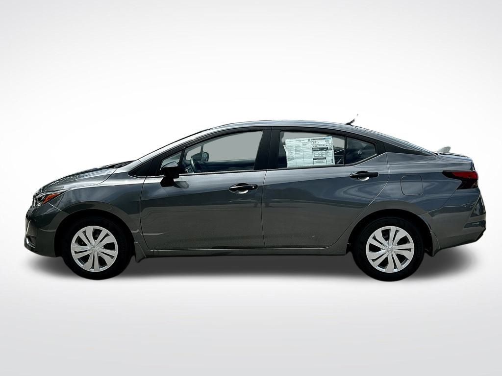 2025 Nissan Versa S photo 3