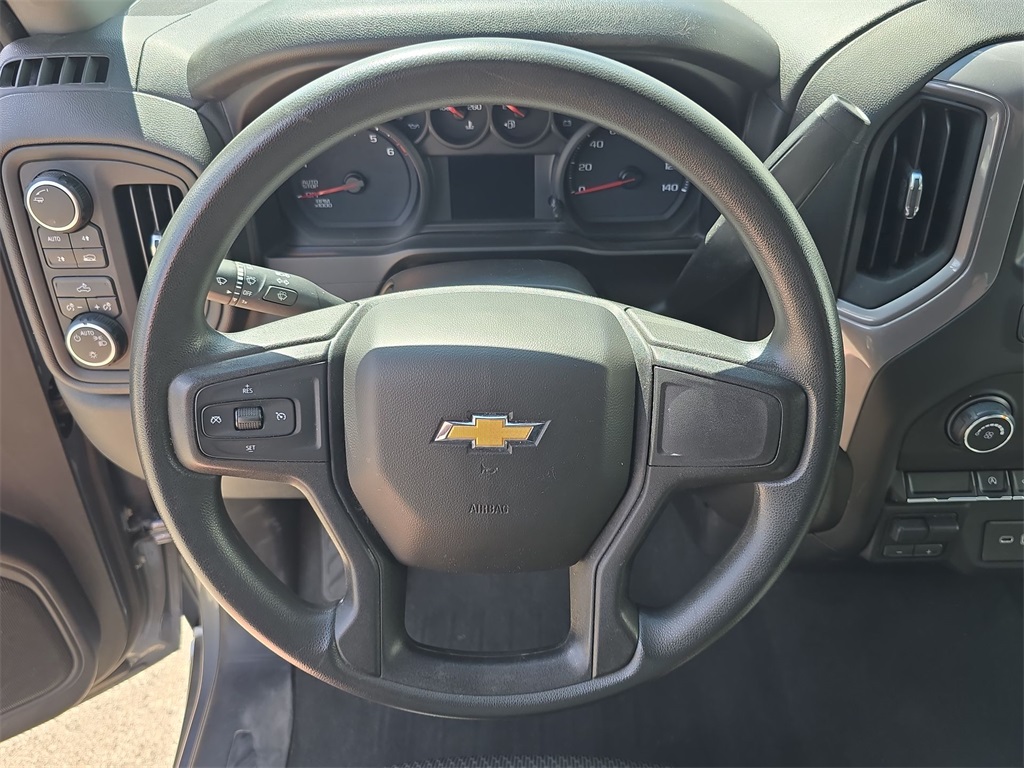 2021 Chevrolet Silverado 1500 Custom photo 11