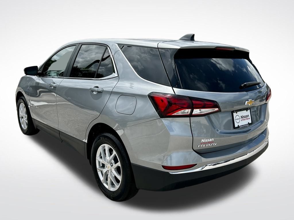 2024 Chevrolet Equinox LT photo 4
