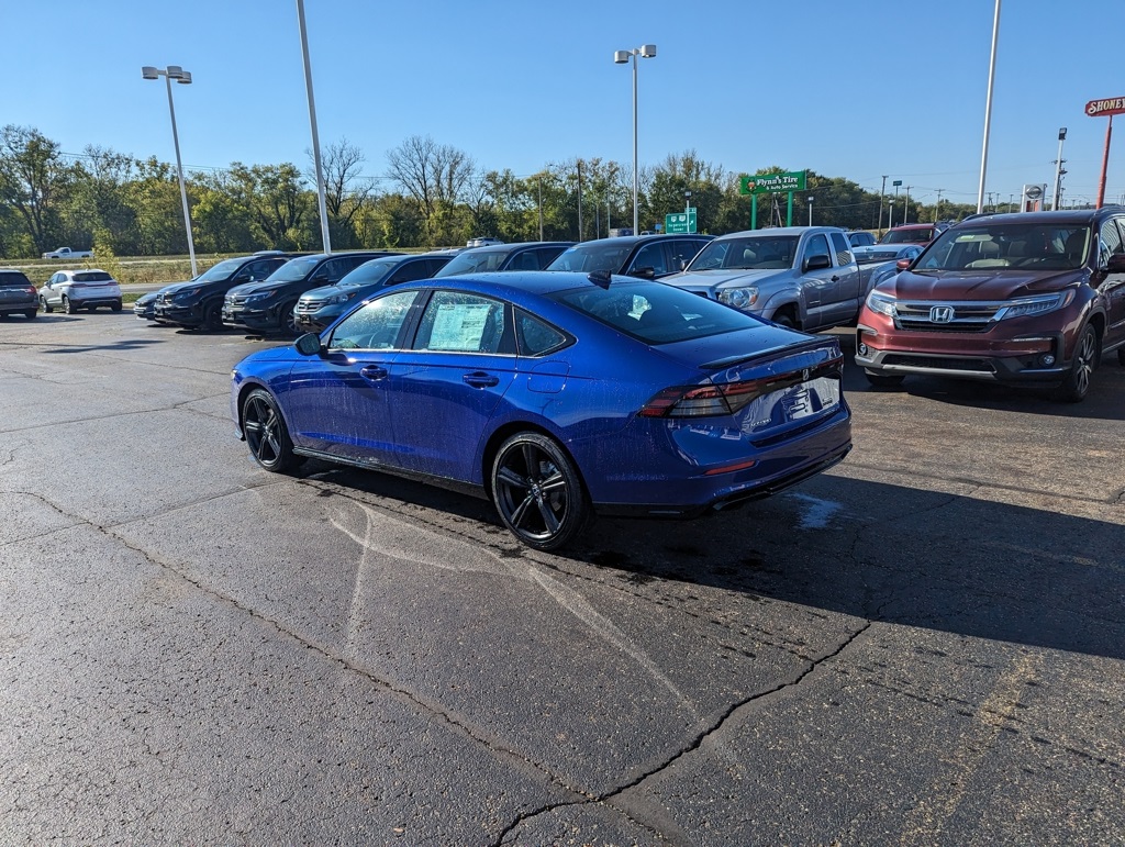 2025 Honda Accord Hybrid Sport-L photo 4