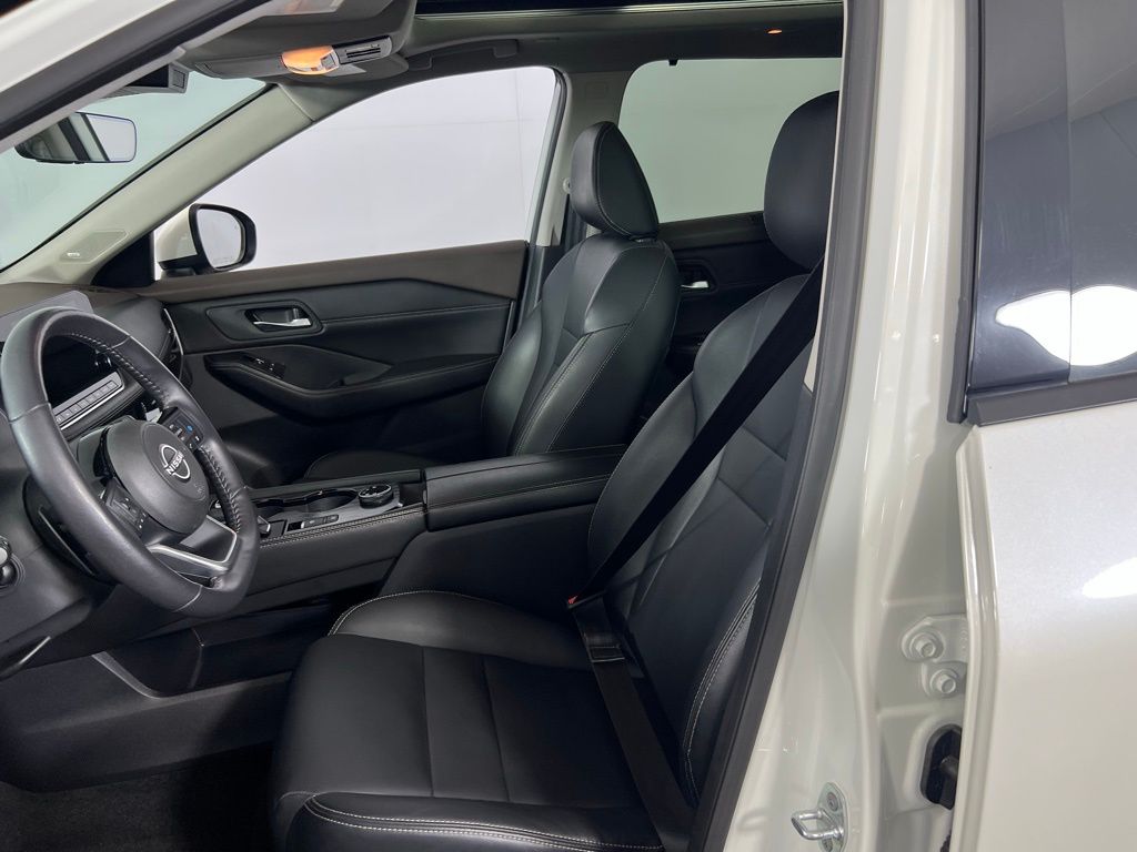 2023 Nissan Rogue SL photo 14