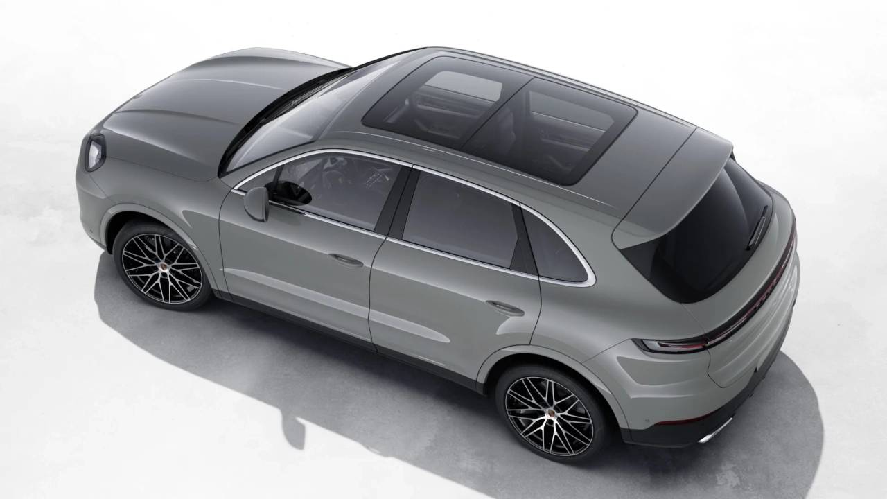 2026 Porsche Cayenne photo 3