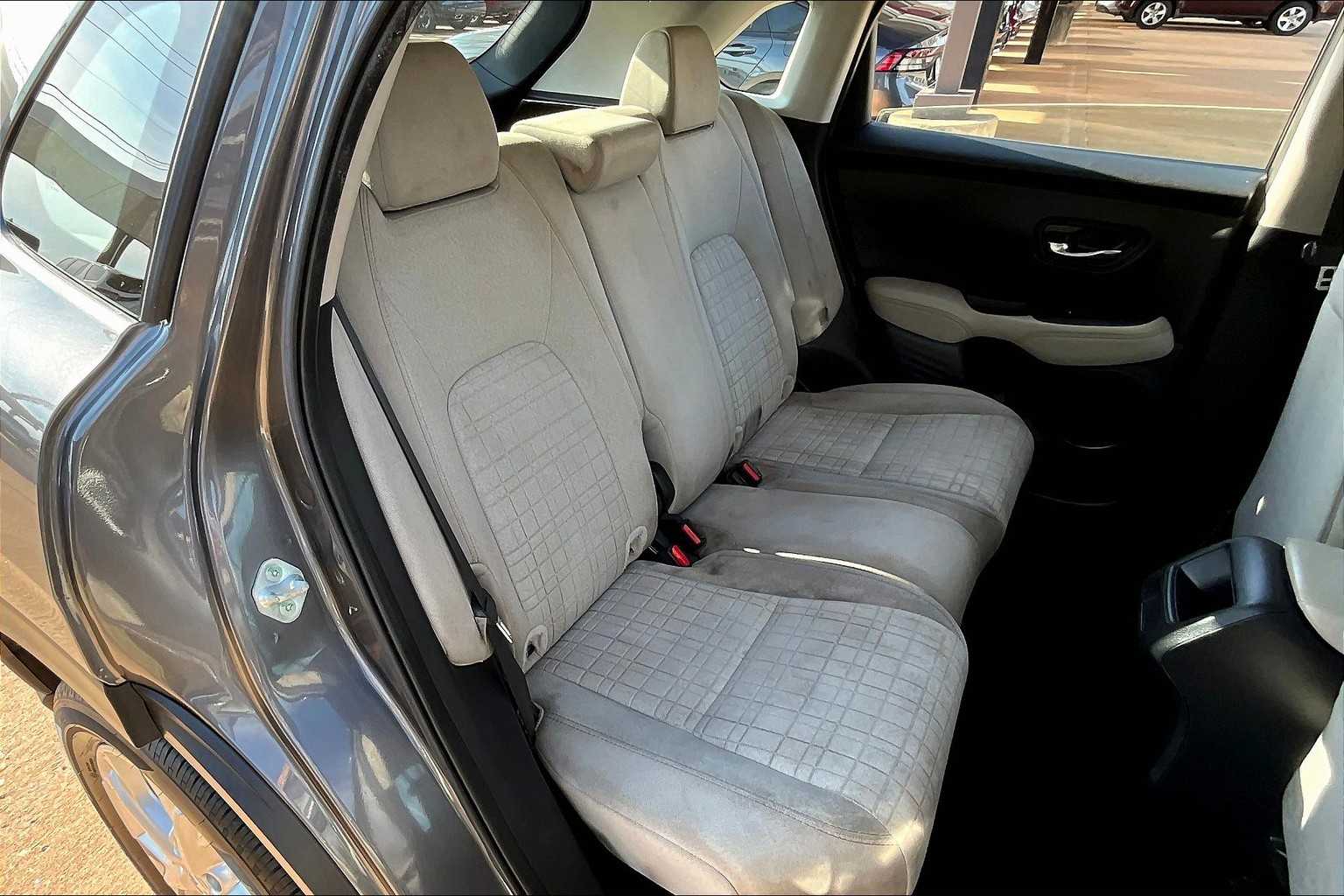2024 Honda HR-V LX photo 16