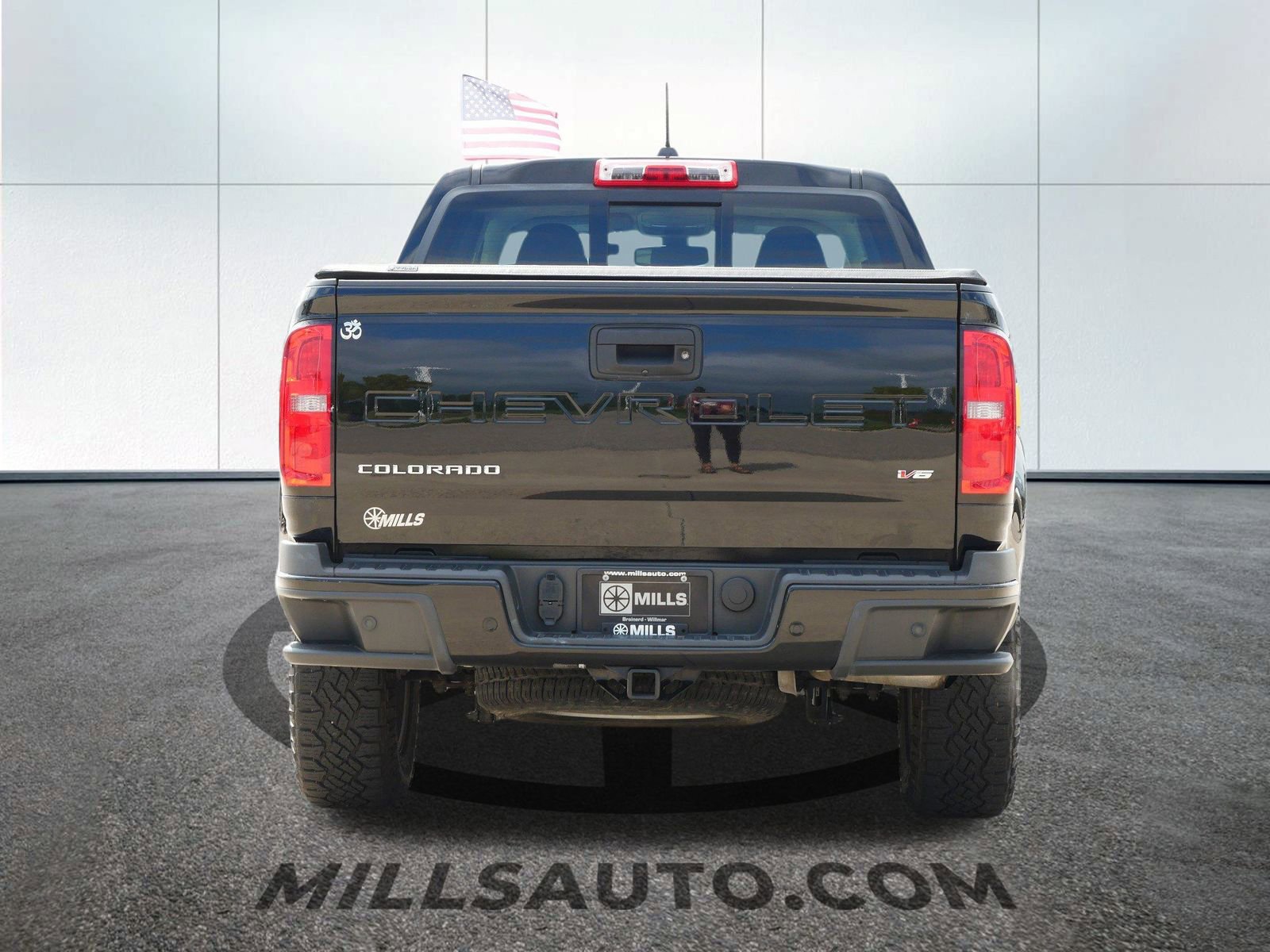 2022 Chevrolet Colorado Z71 photo 2