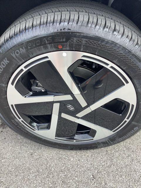 2026 Hyundai Ioniq Limited photo 33