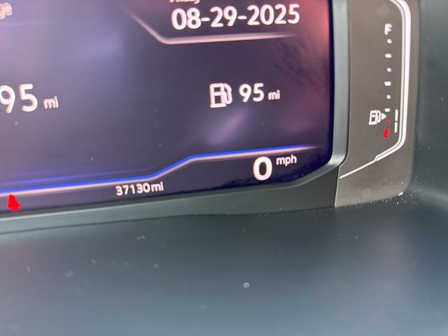 2023 Volkswagen Atlas SE Technology photo 2