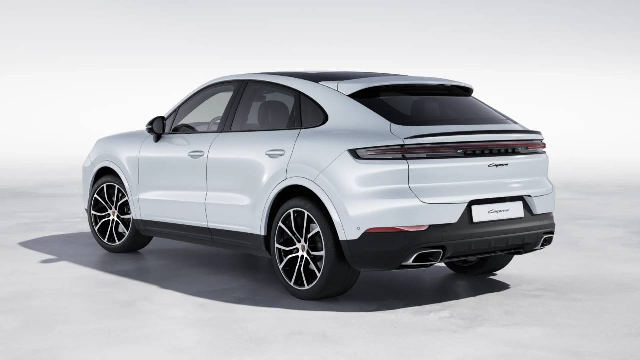 2026 Porsche Cayenne Coupe photo 3