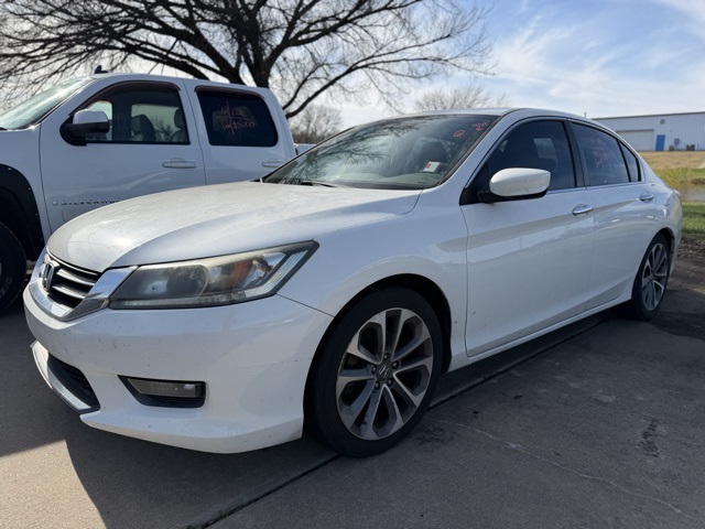 2015 Honda Accord Sport photo 2