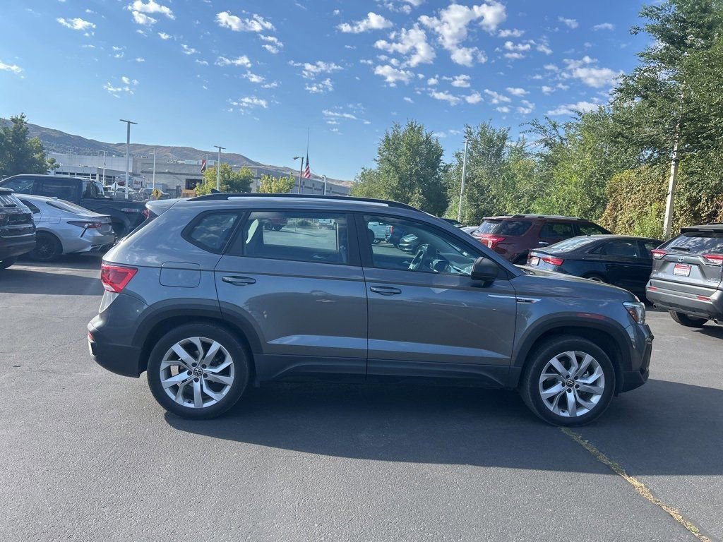 2023 Volkswagen Taos S photo 3