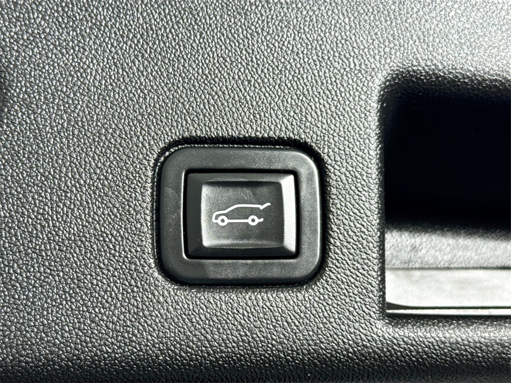 2018 Chevrolet Equinox Premier photo 18