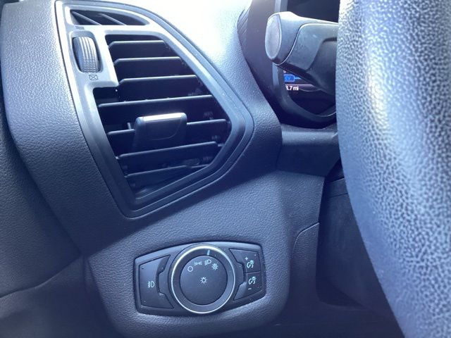 2016 Ford C-Max Hybrid SEL photo 29