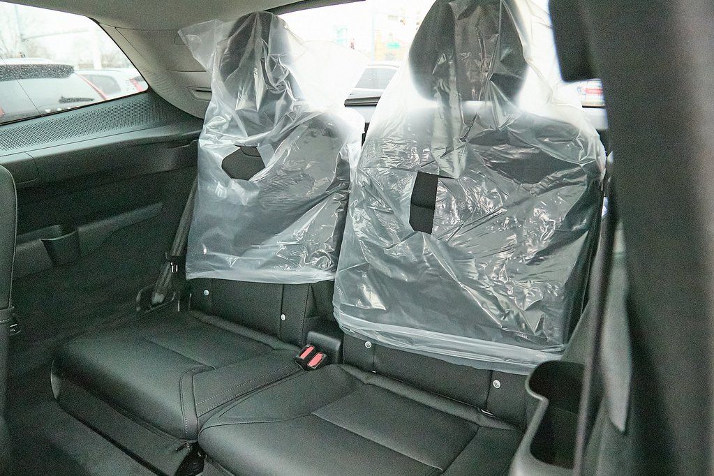 2025 VOLVO EX90 - Image 17