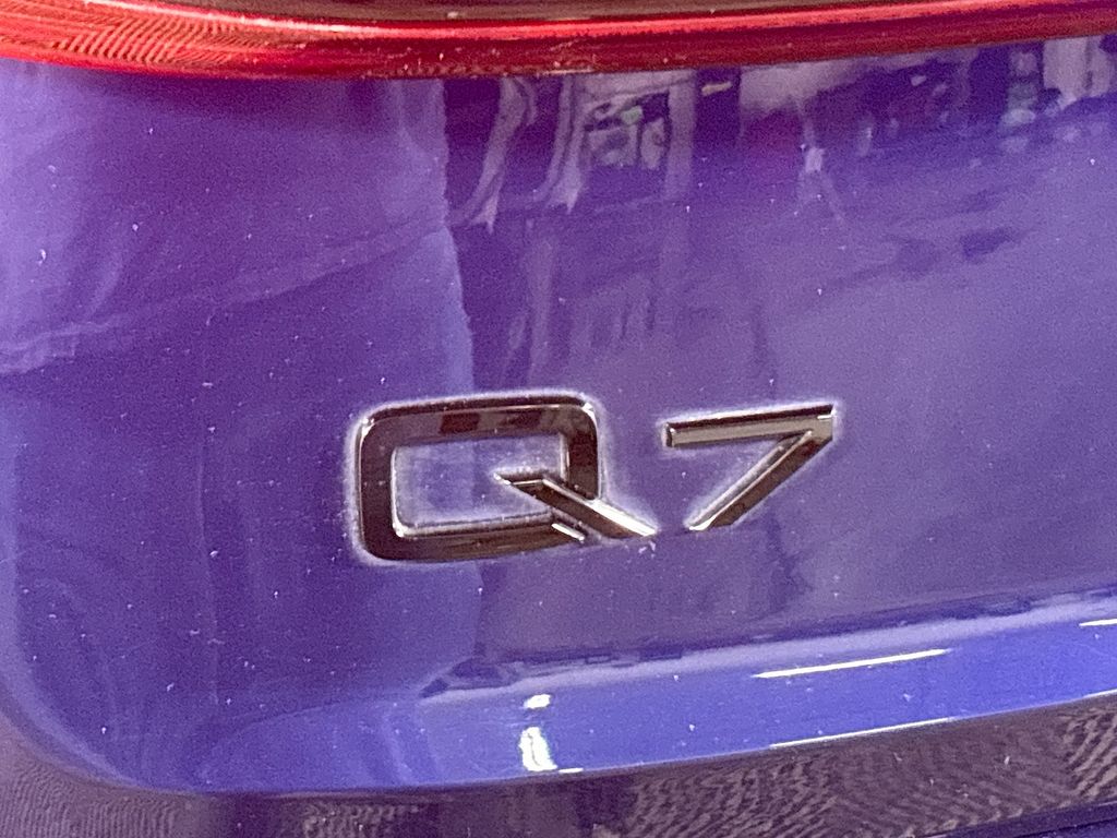 2022 Audi Q7 55 Premium Plus photo 20