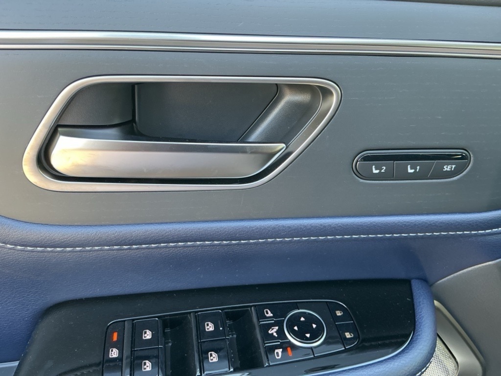 2026 Infiniti QX80 Sensory photo 18