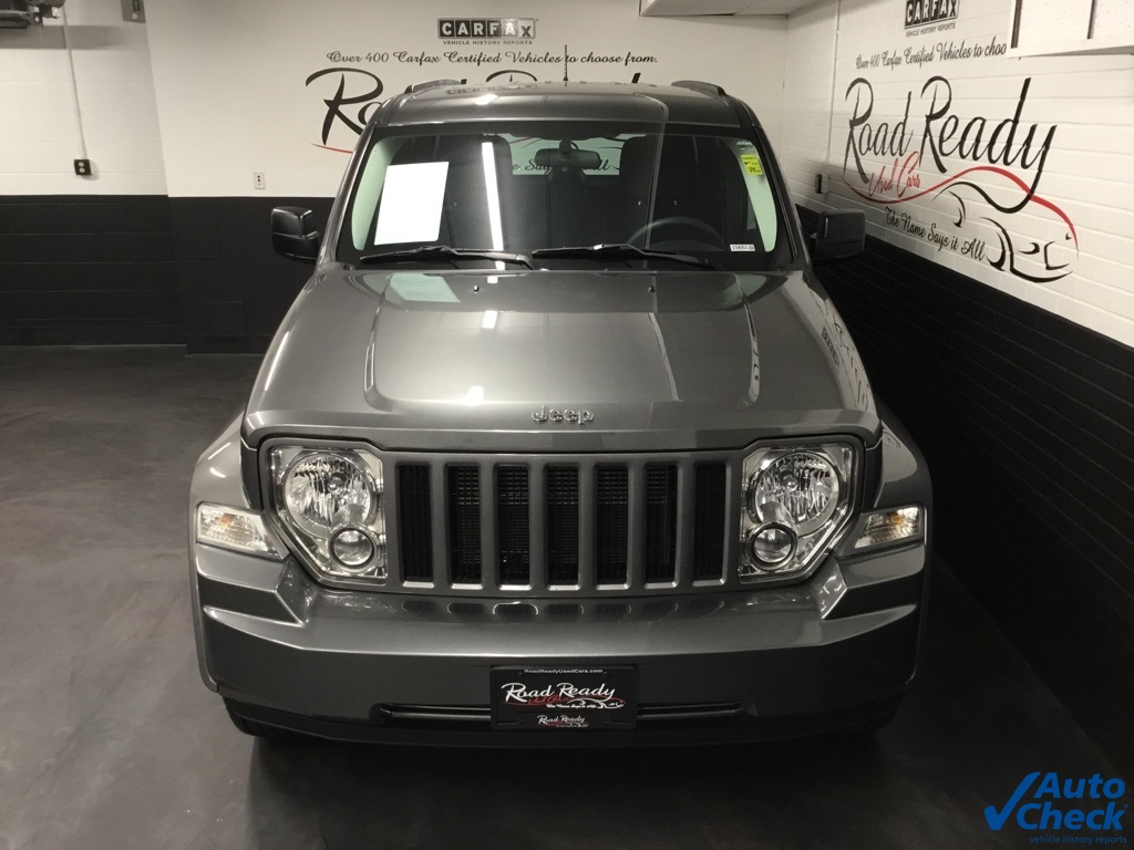 2012 Jeep Liberty Sport photo 3