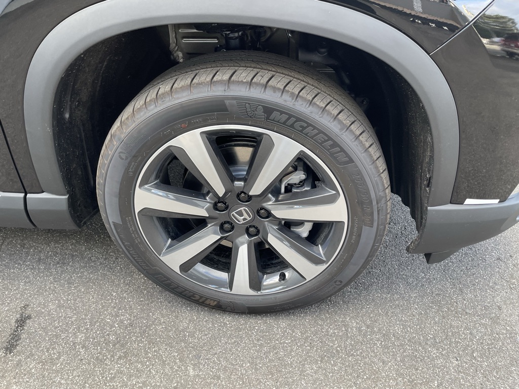 2025 Honda Pilot Touring photo 27
