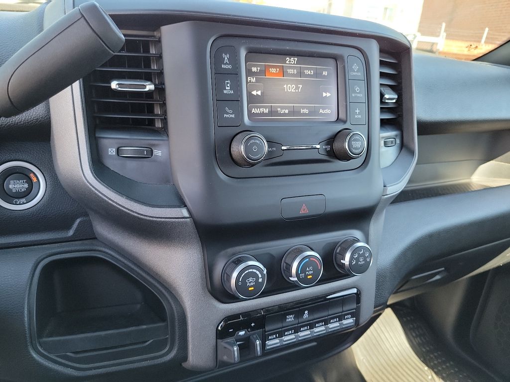 2023 Ram 5500 Tradesman photo 6