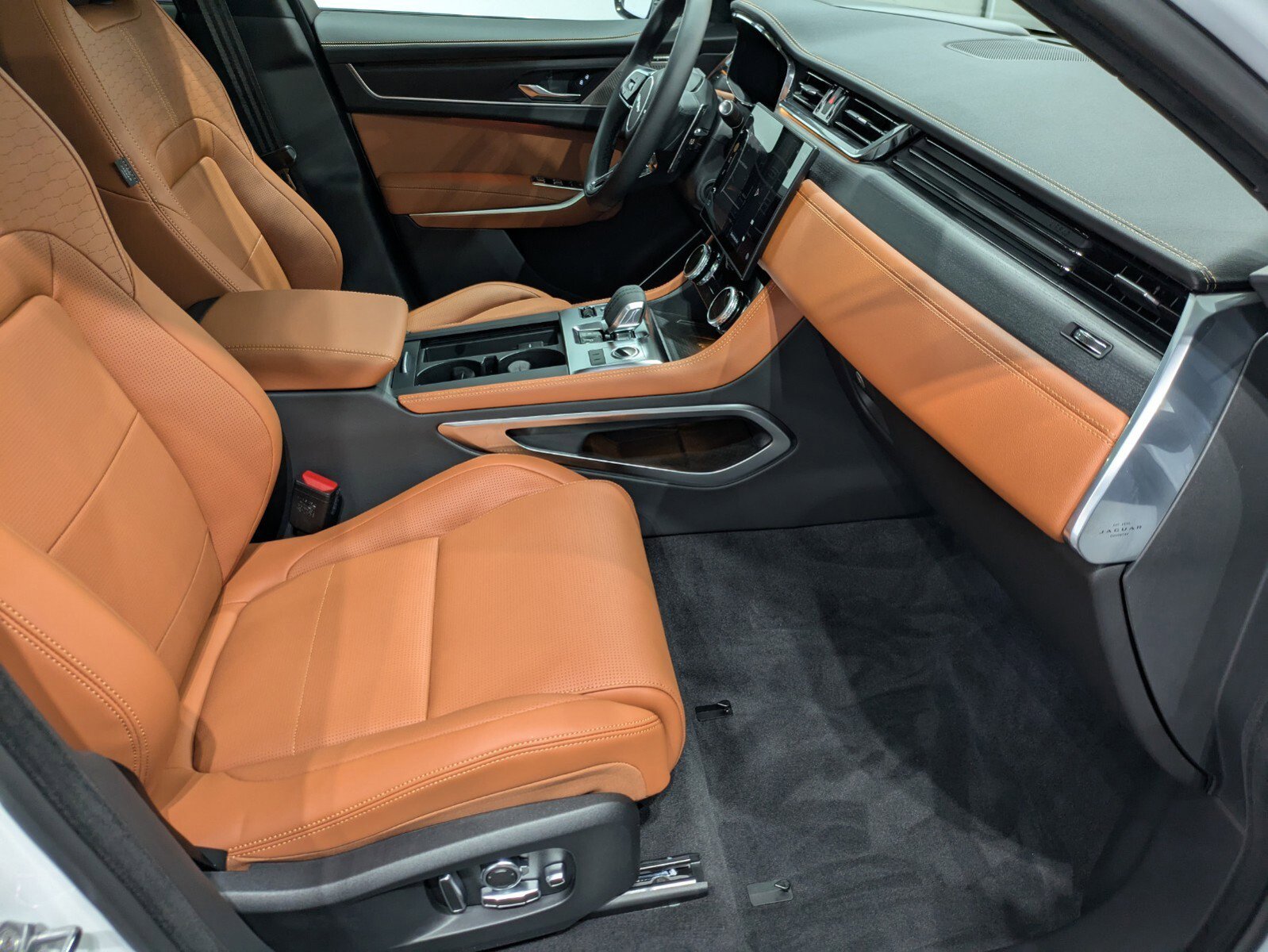 2026 Jaguar F-PACE P250 R-Dynamic S photo 24