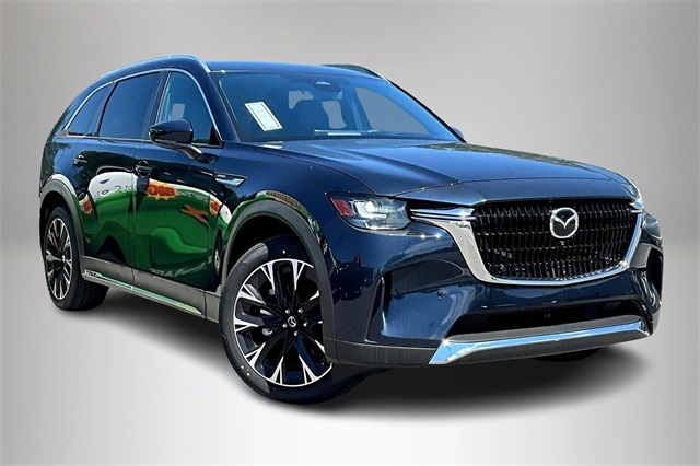 2025 Mazda CX-90 Premium Plus Package's photo