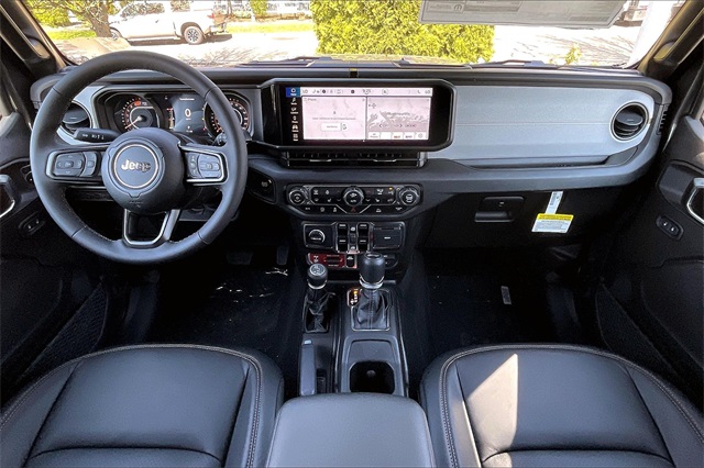 2025 Jeep Wrangler Willys photo 5