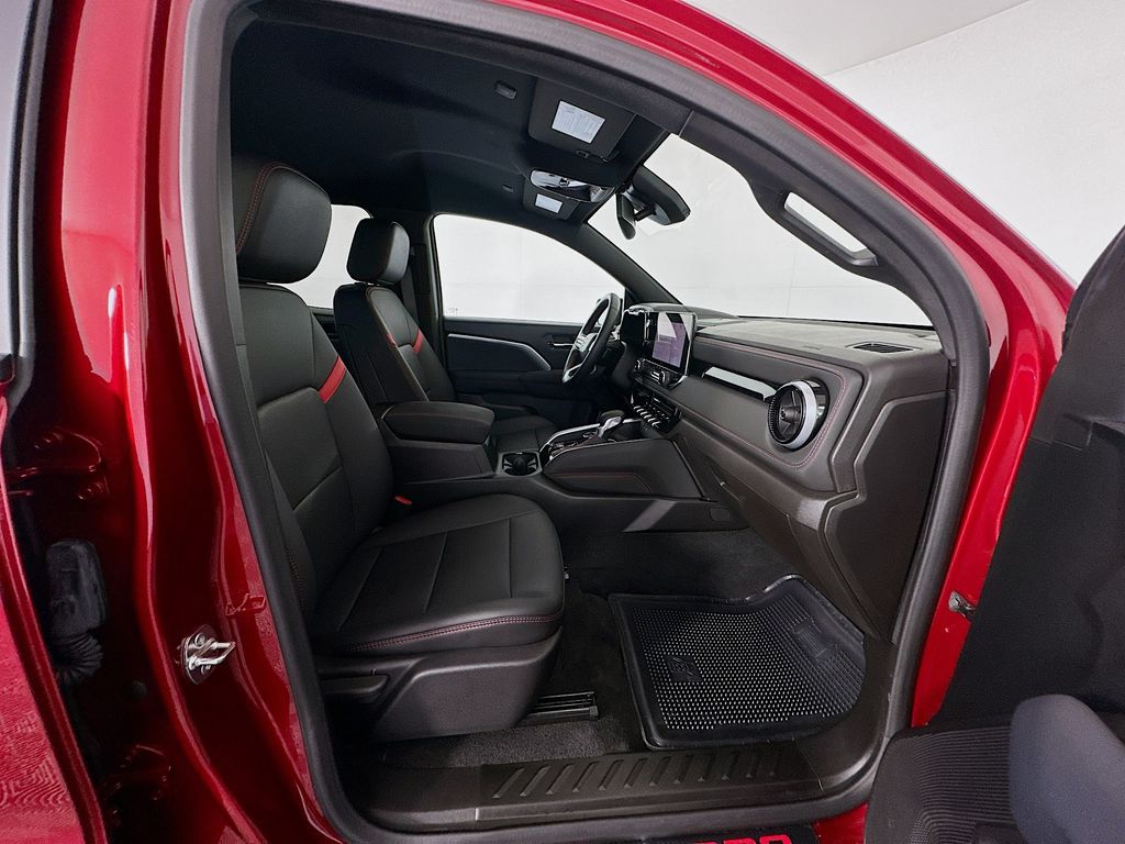 2025 Chevrolet Colorado Z71 photo 29