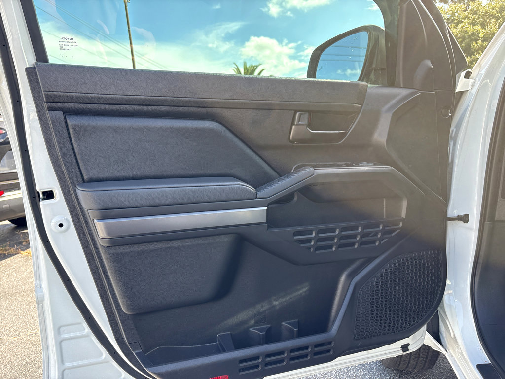 2024 Toyota Tacoma SR5 photo 16