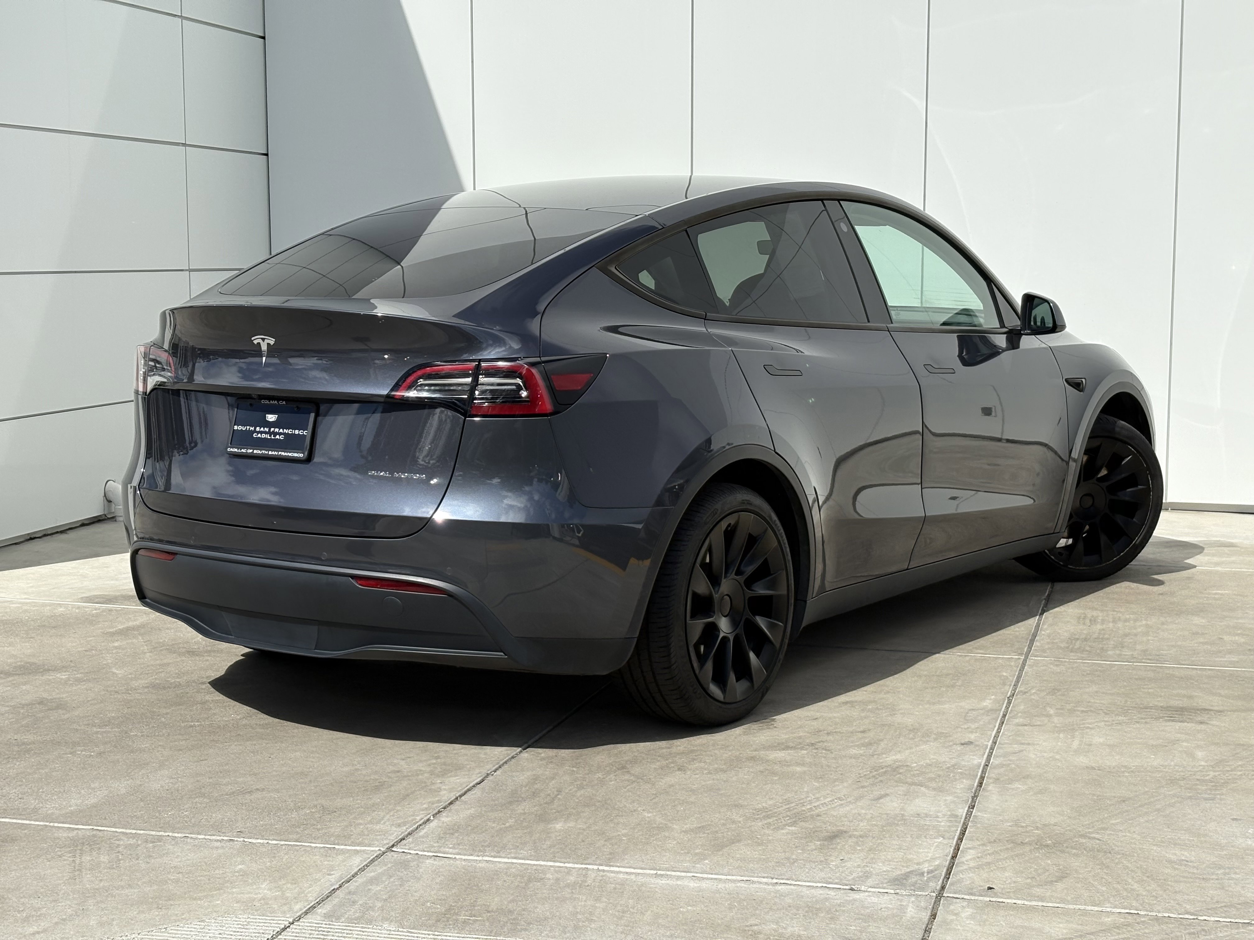 Used 2021 Tesla Model Y Long Range with VIN 5YJYGAEEXMF205177 for sale in Colma, CA