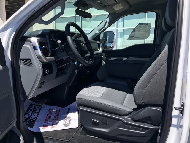 2024 Ford F-250 XLT photo 4