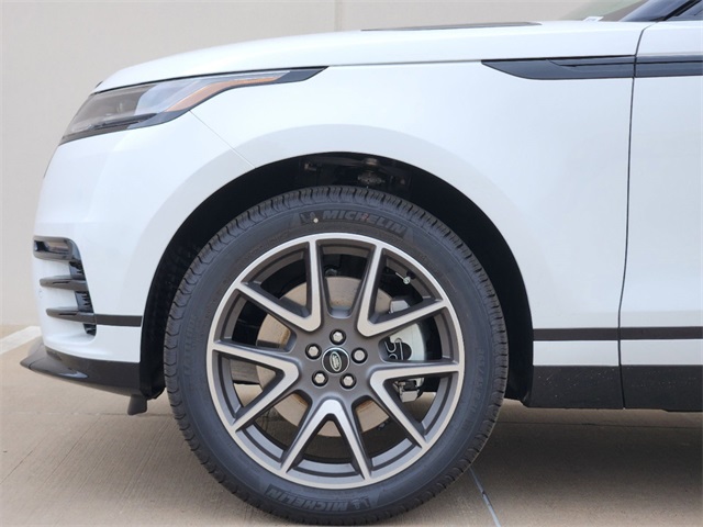 2025 Land Rover Range Rover Velar SE photo 9