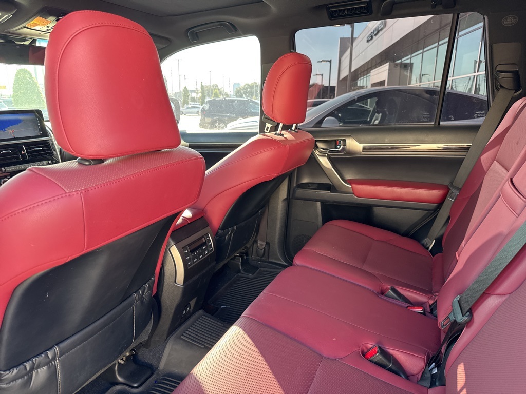2023 Lexus GX 460 photo 3