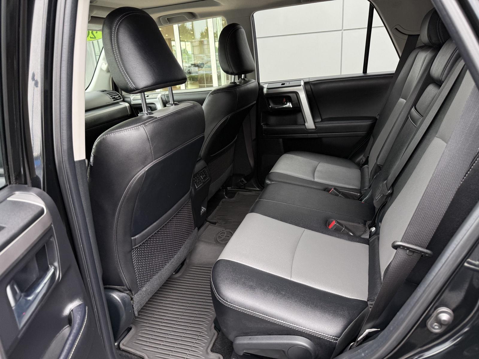 2023 Toyota 4Runner SR5 Premium photo 10