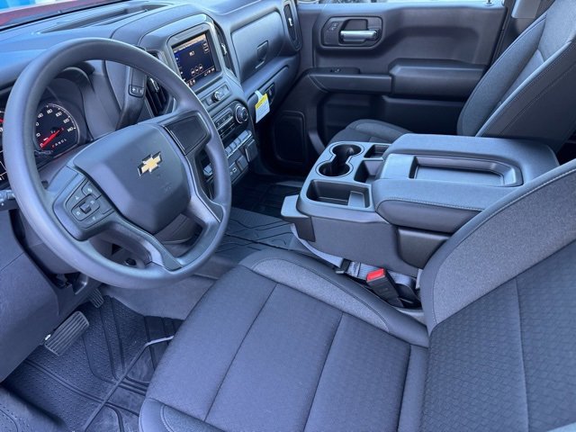 2025 Chevrolet Silverado 1500 Custom photo 9
