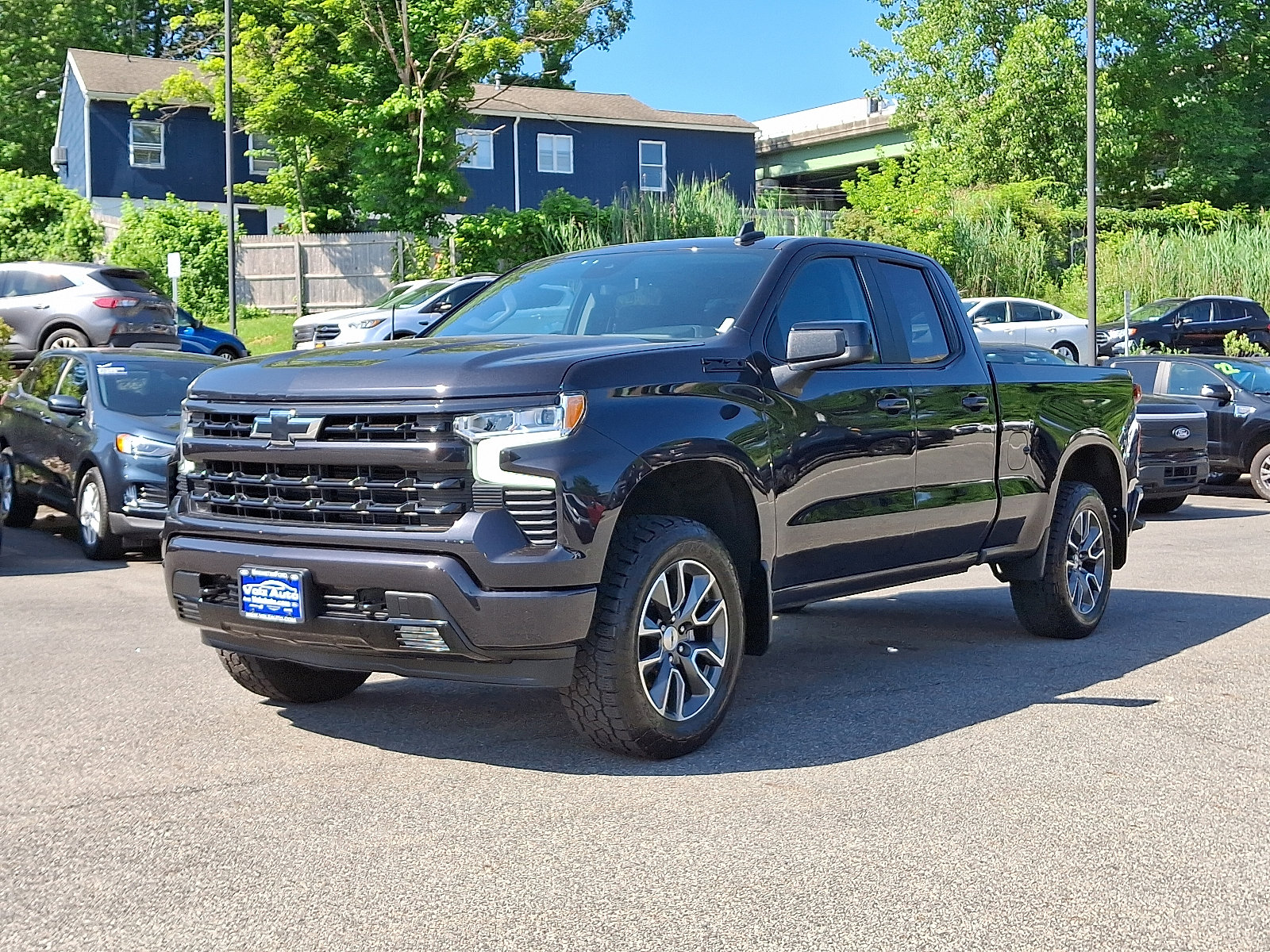 2023 Chevrolet Silverado 1500 RST photo 4