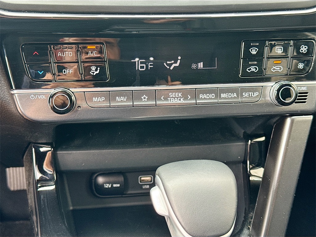 2024 Kia Seltos X-Line photo 18