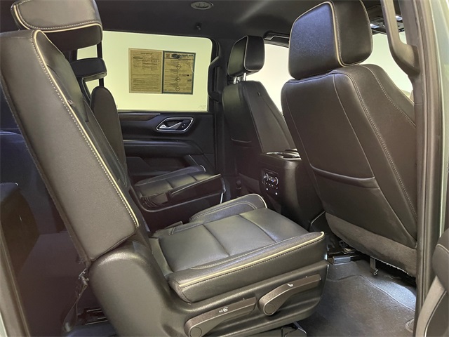 2023 Chevrolet Suburban Premier photo 14