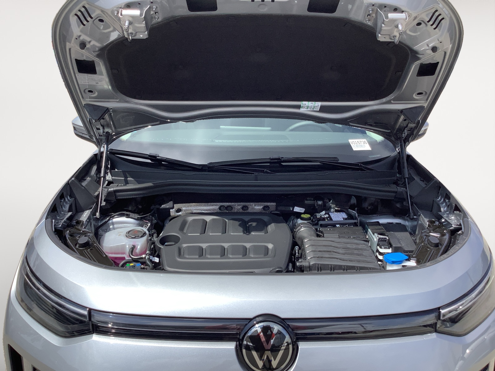 2025 Volkswagen Tiguan SE photo 9