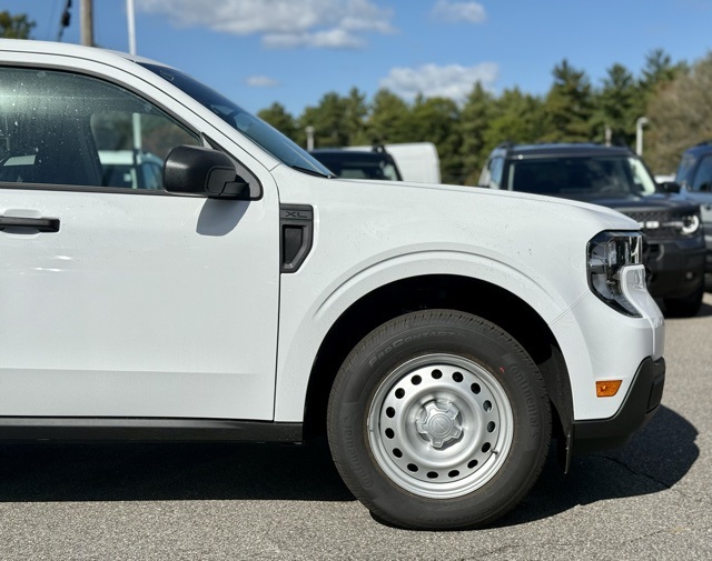 2025 Ford Maverick XL photo 2