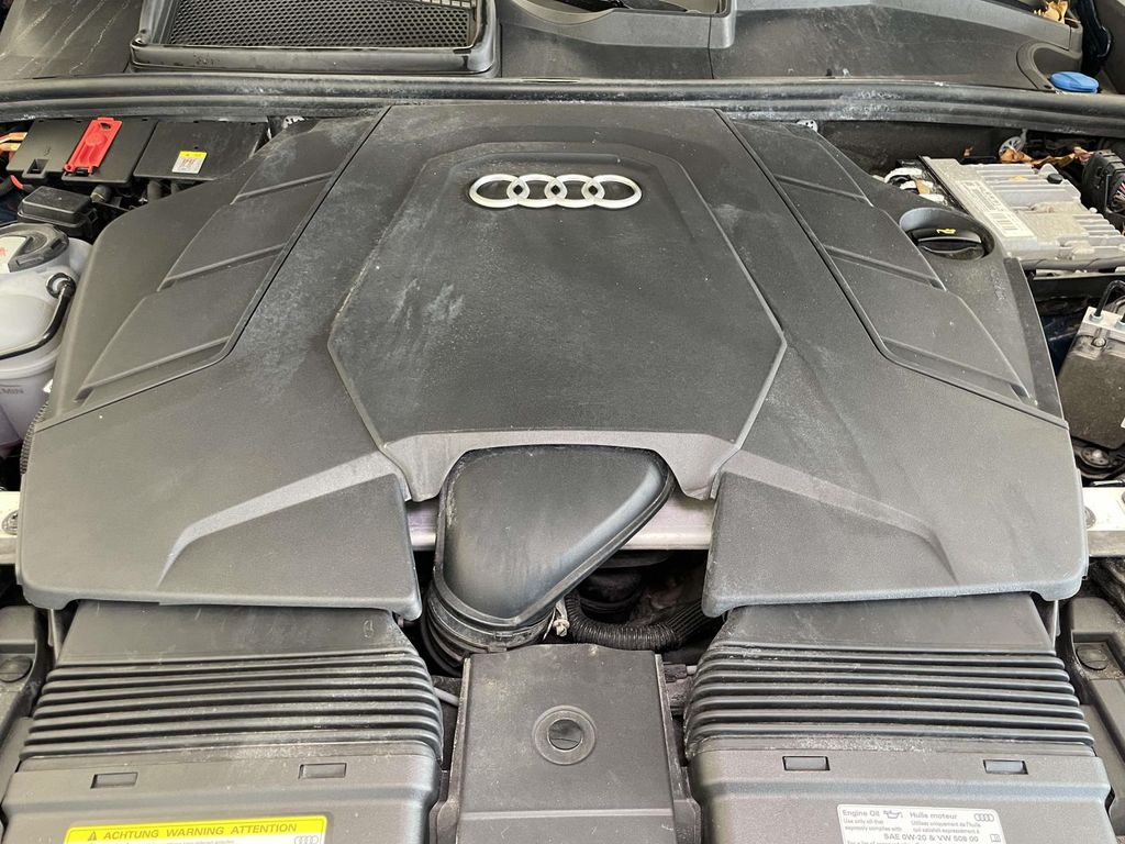 2020 Audi Q8 55 Prestige photo 22