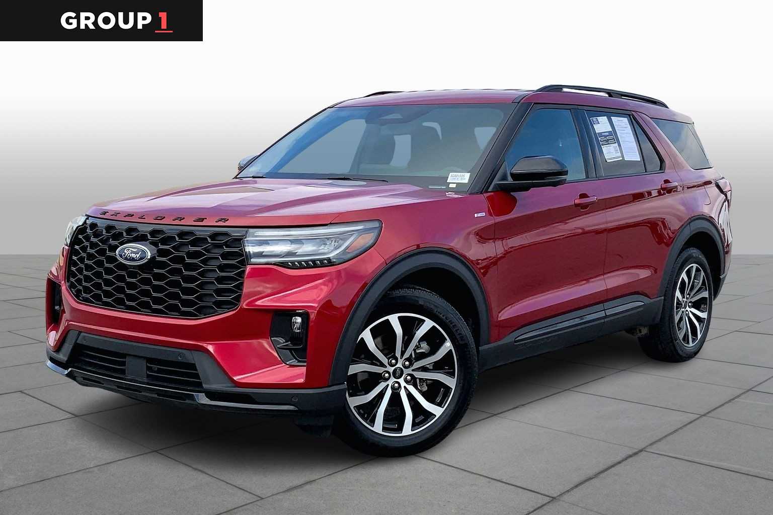 2025 Ford Explorer ST Line's photo
