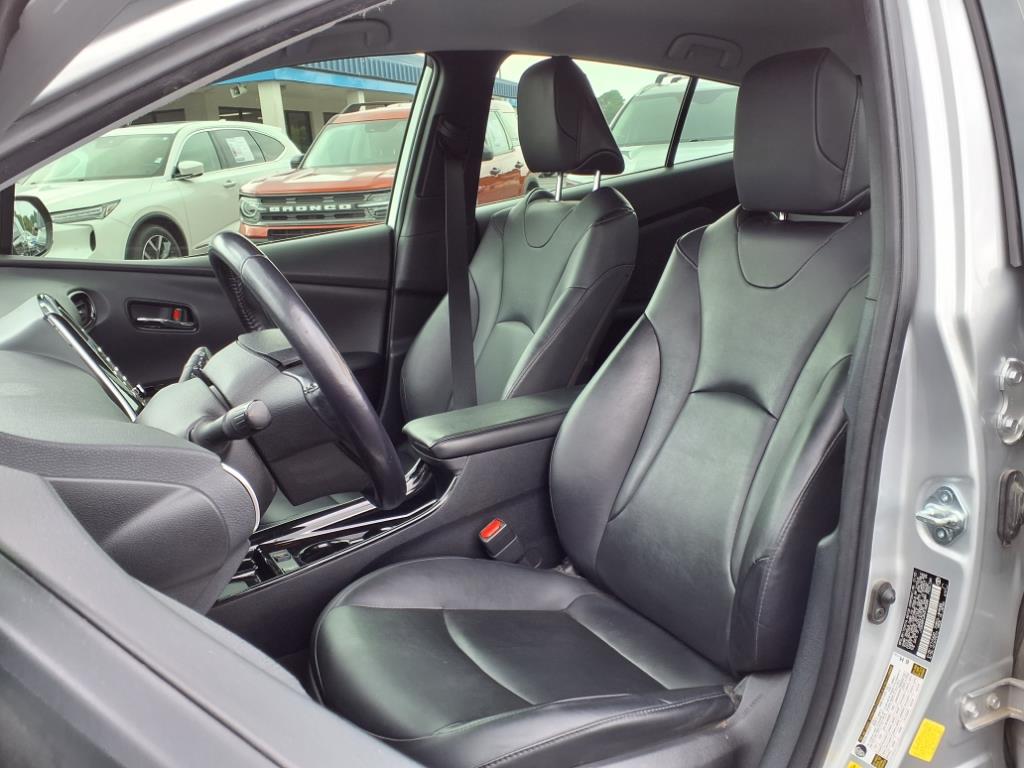2022 Toyota Prius XLE photo 3