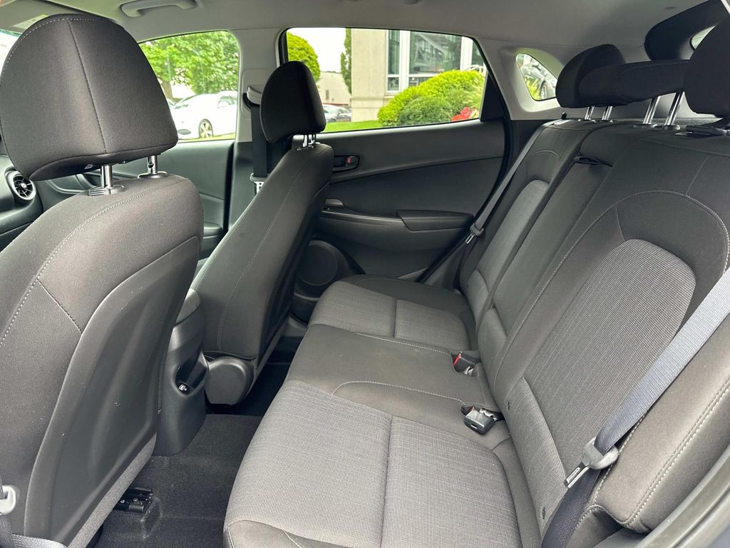 2023 Hyundai Kona SEL photo 28