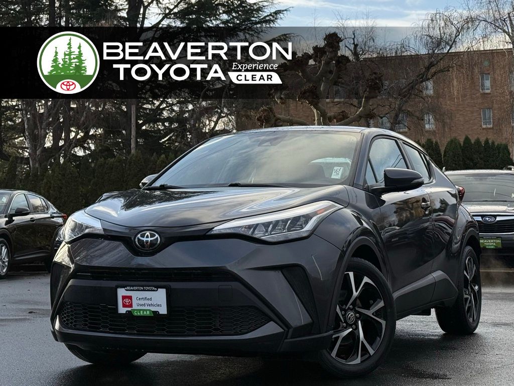2022 Toyota C-HR XLE's photo